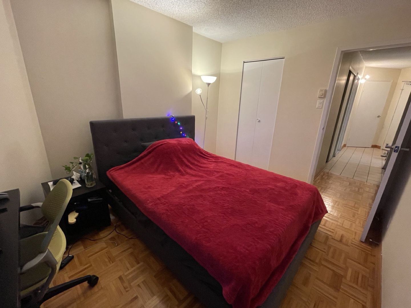 Queen Size Bed with Headboard - Grey - photo 2
