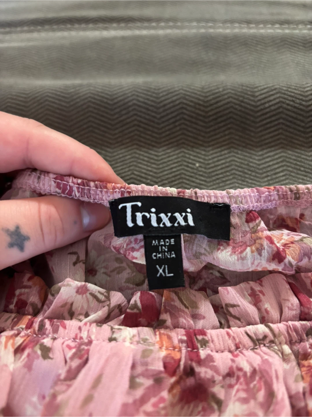 Trixxi Floral Dress - Size XL - photo 2