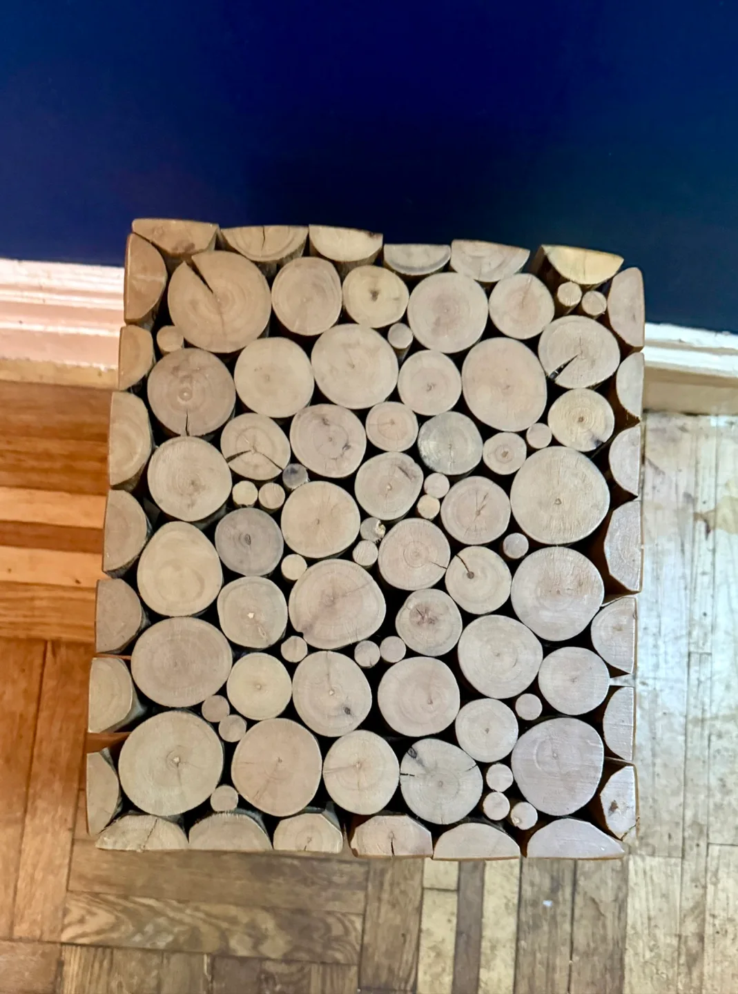 Wood Stump Side Table image indicator(3)