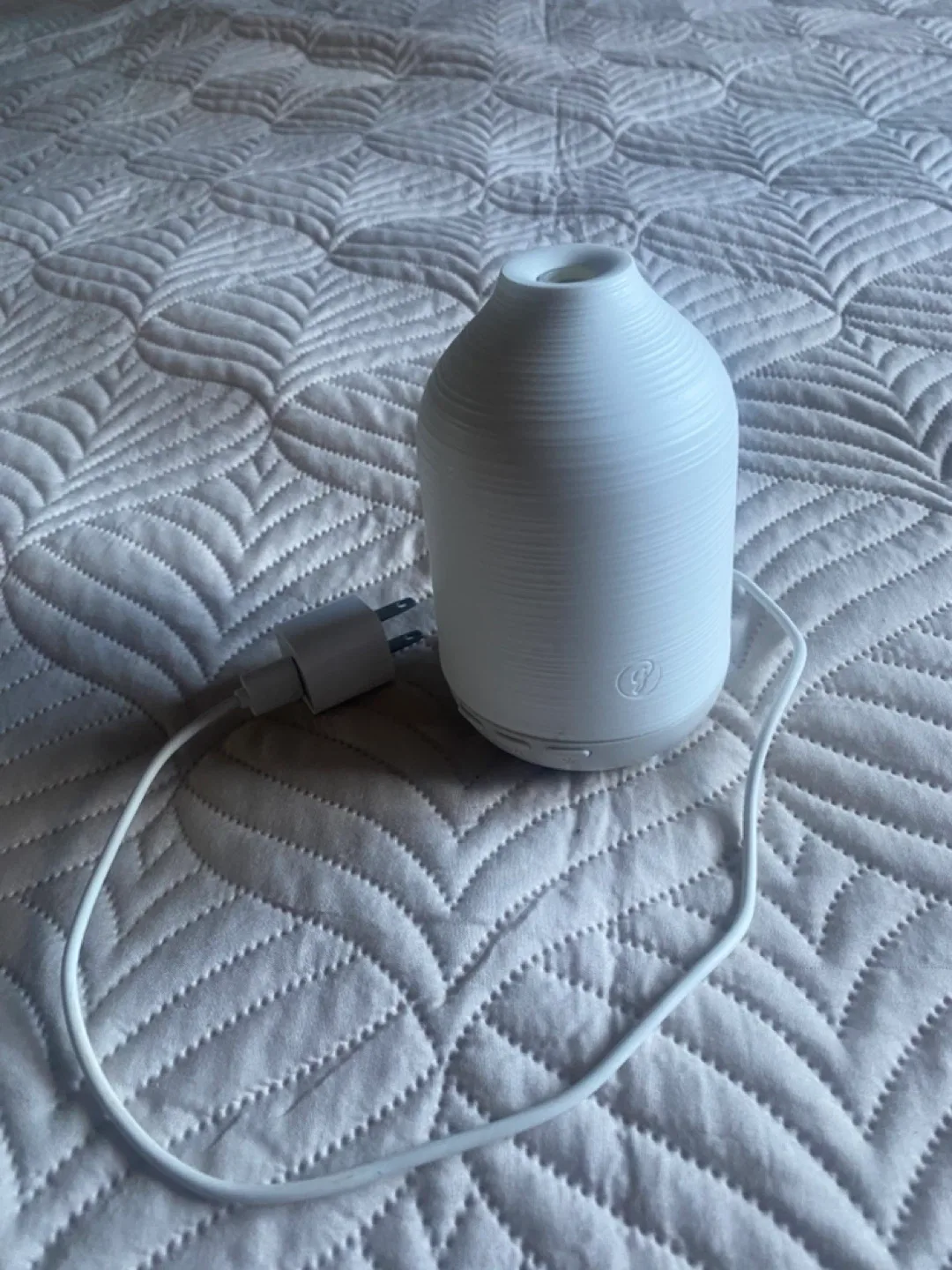 Glade Diffuser - White image indicator(2)