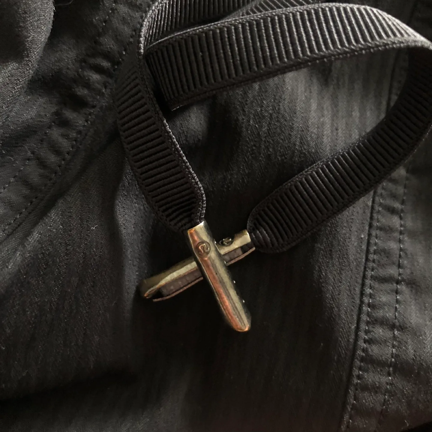 Lululemon Black Drawstring Jogger Pants - Size 8 (Small/Medium) image indicator(3)