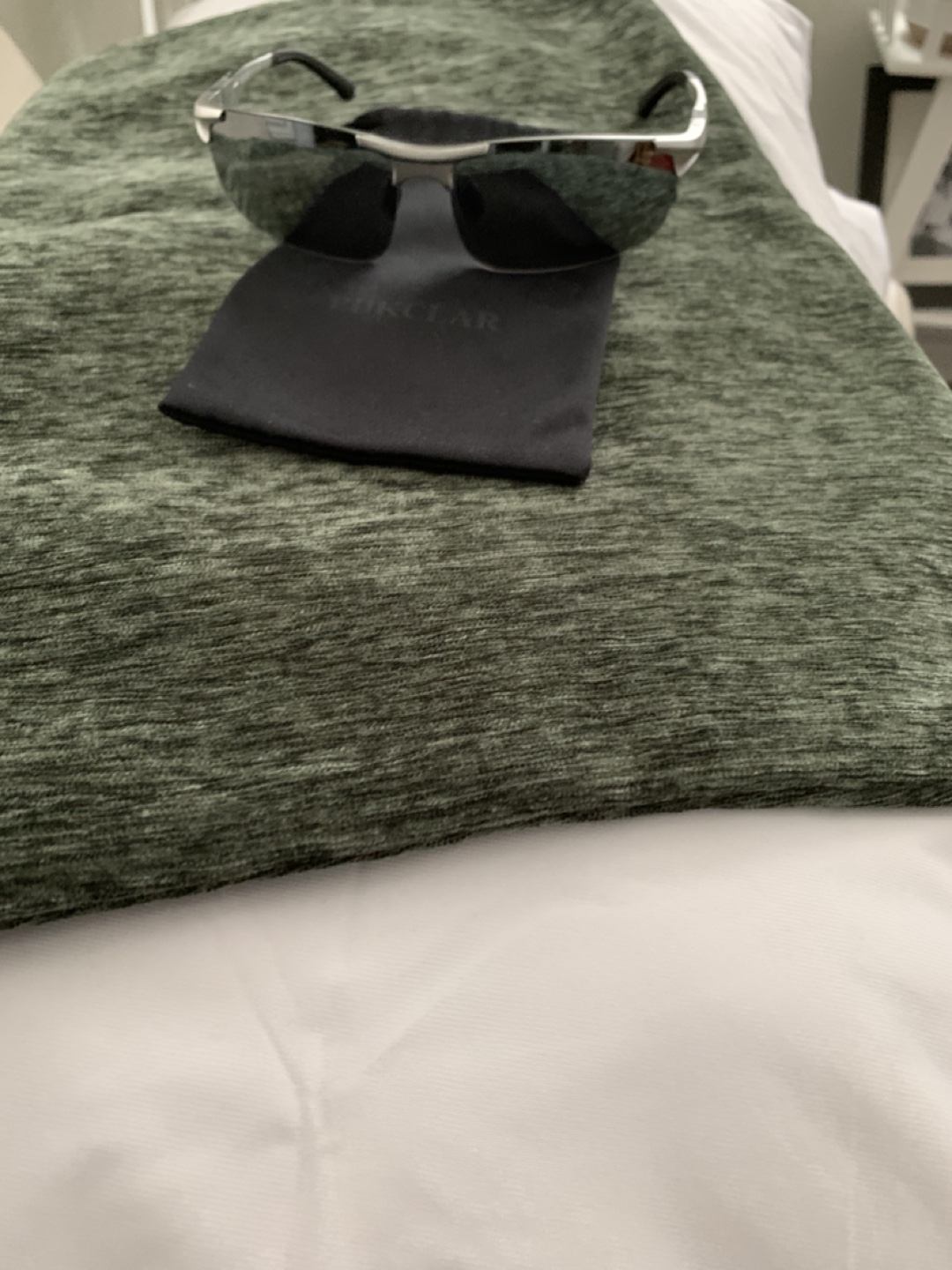 PUKCLAR Polarized Sunglasses w/ Case - photo 3