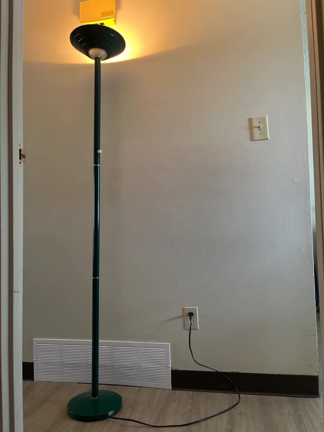 Green Floor Lamp - photo 2