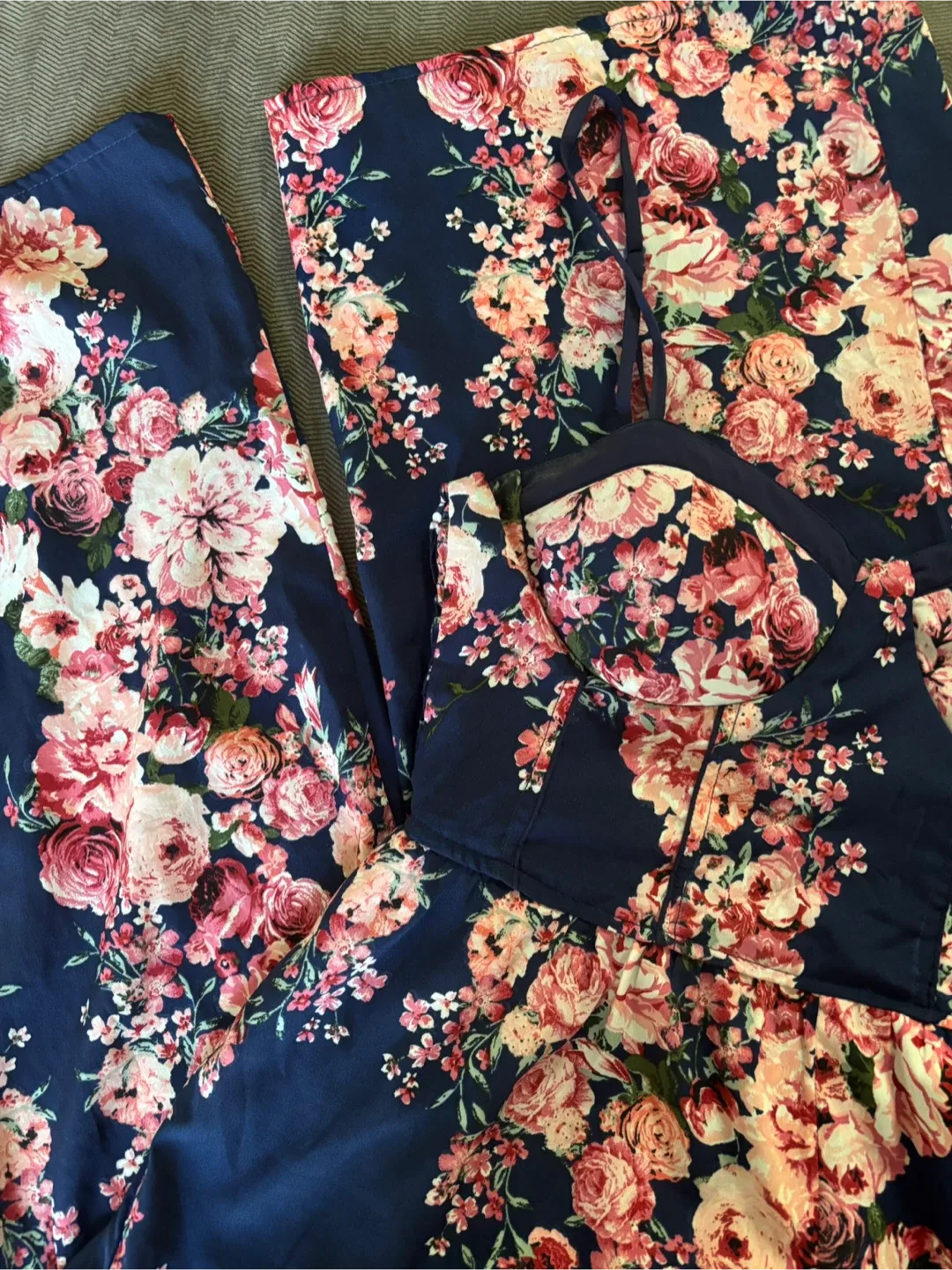 Band of Gypsies Floral Jumpsuit - Size M image indicator(3)