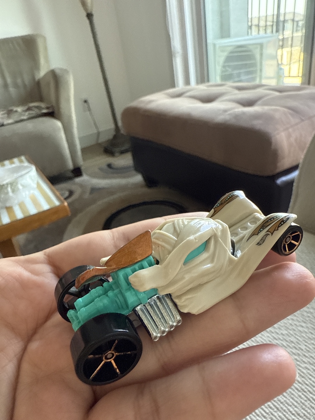 Hot Wheels Mummy Mobile Toy Car - photo 2