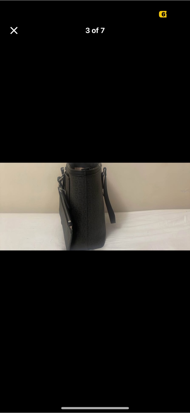 Guess Tote Bag with Coin Purse - photo 3