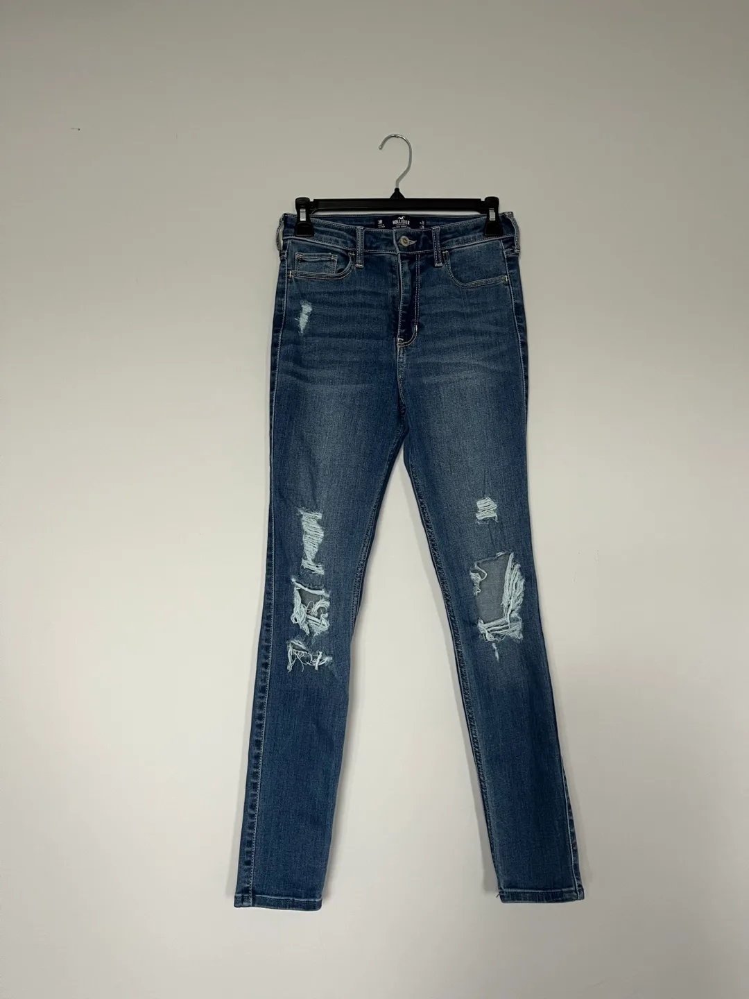 Women’s Hollister Jeans thumbnail