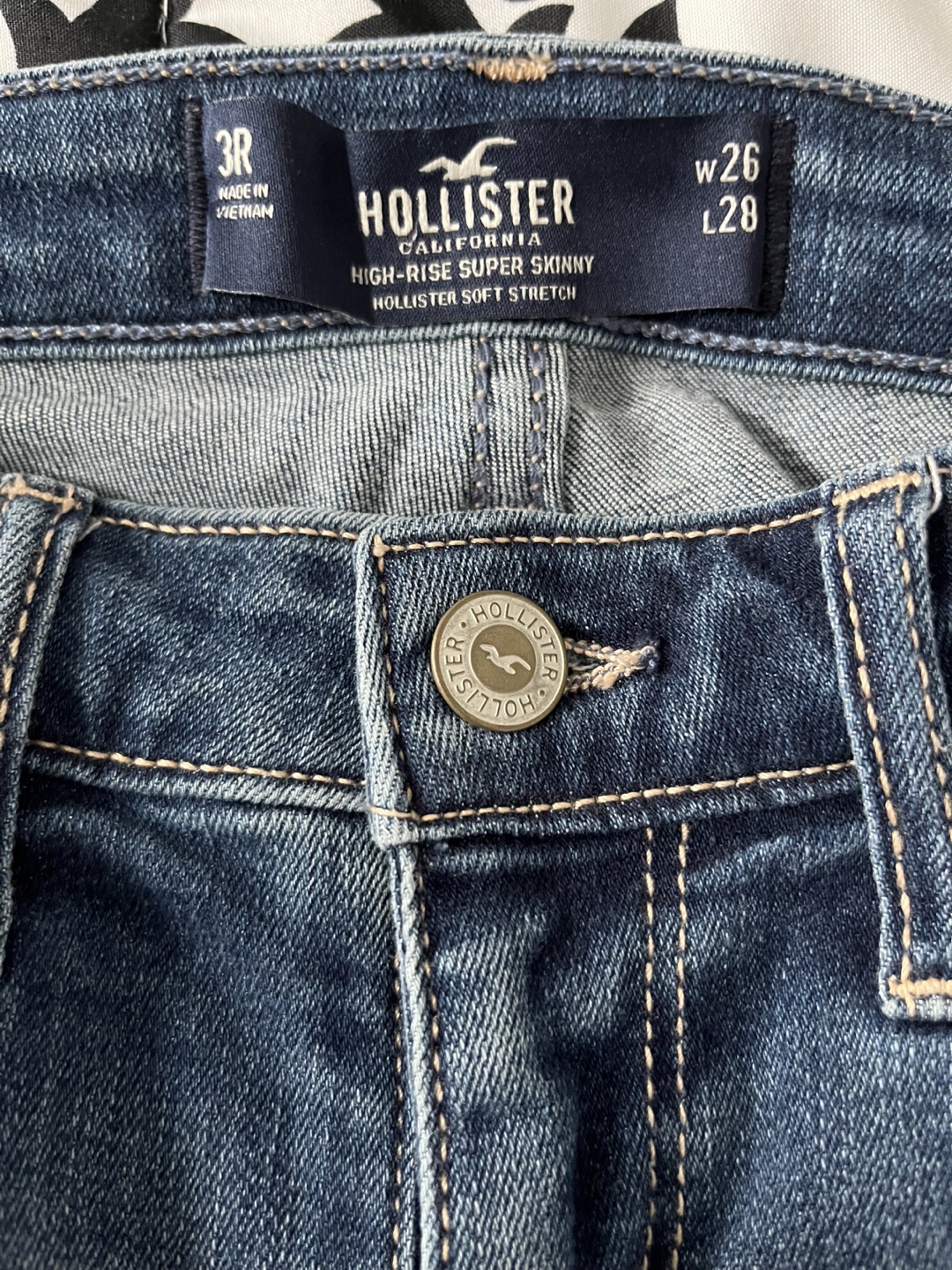 Women’s Hollister Jeans - photo 3