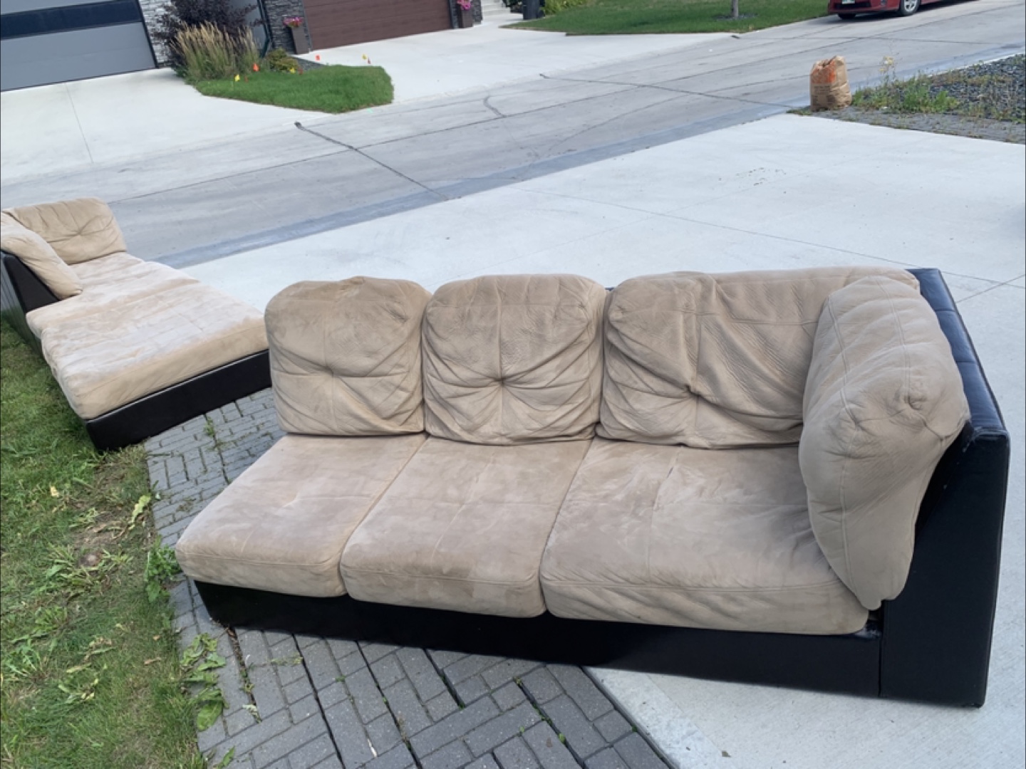 Free sofa - photo 2