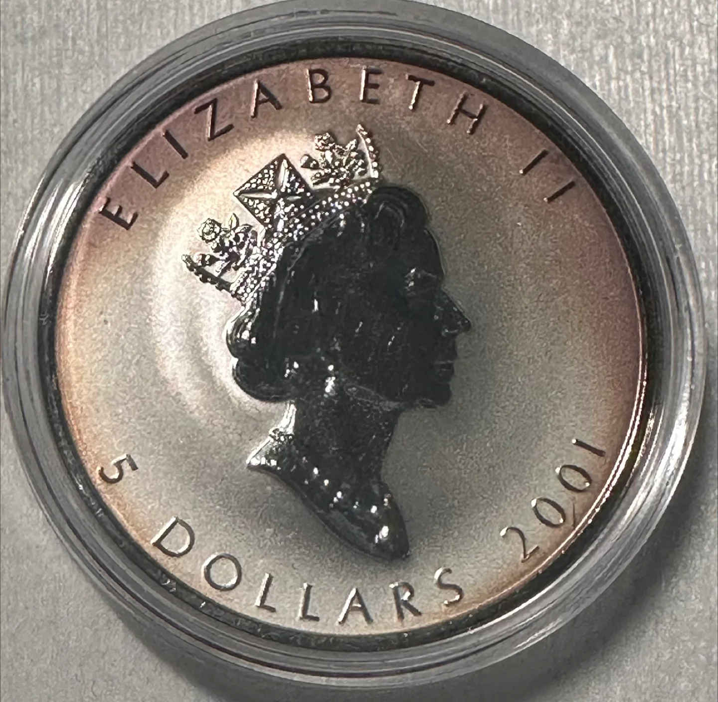 2001 Canadian Maple Leaf 1oz Silver Coin thumbnail