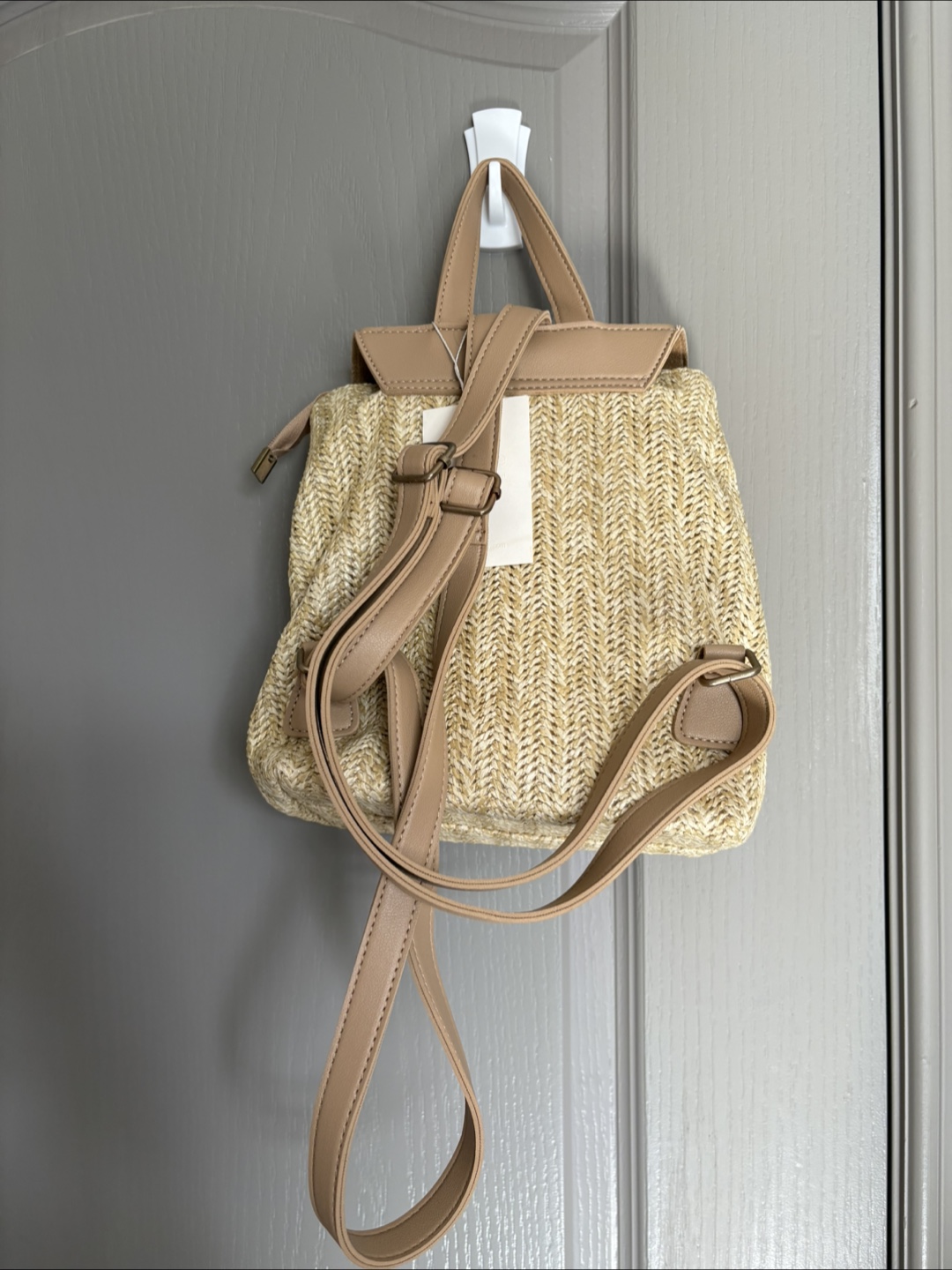 Mizzue Woven Straw Backpack - Beige - photo 2