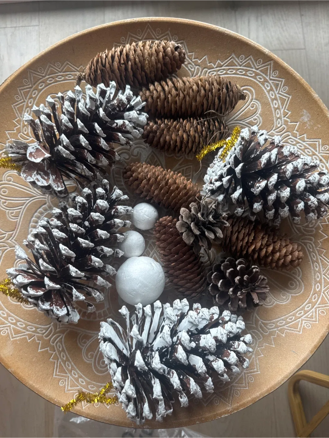 Pine Cones for Crafts Christmas decorations thumbnail