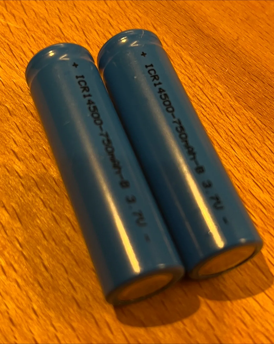 ICR14500-750mAh-8 3.7V Batteries thumbnail