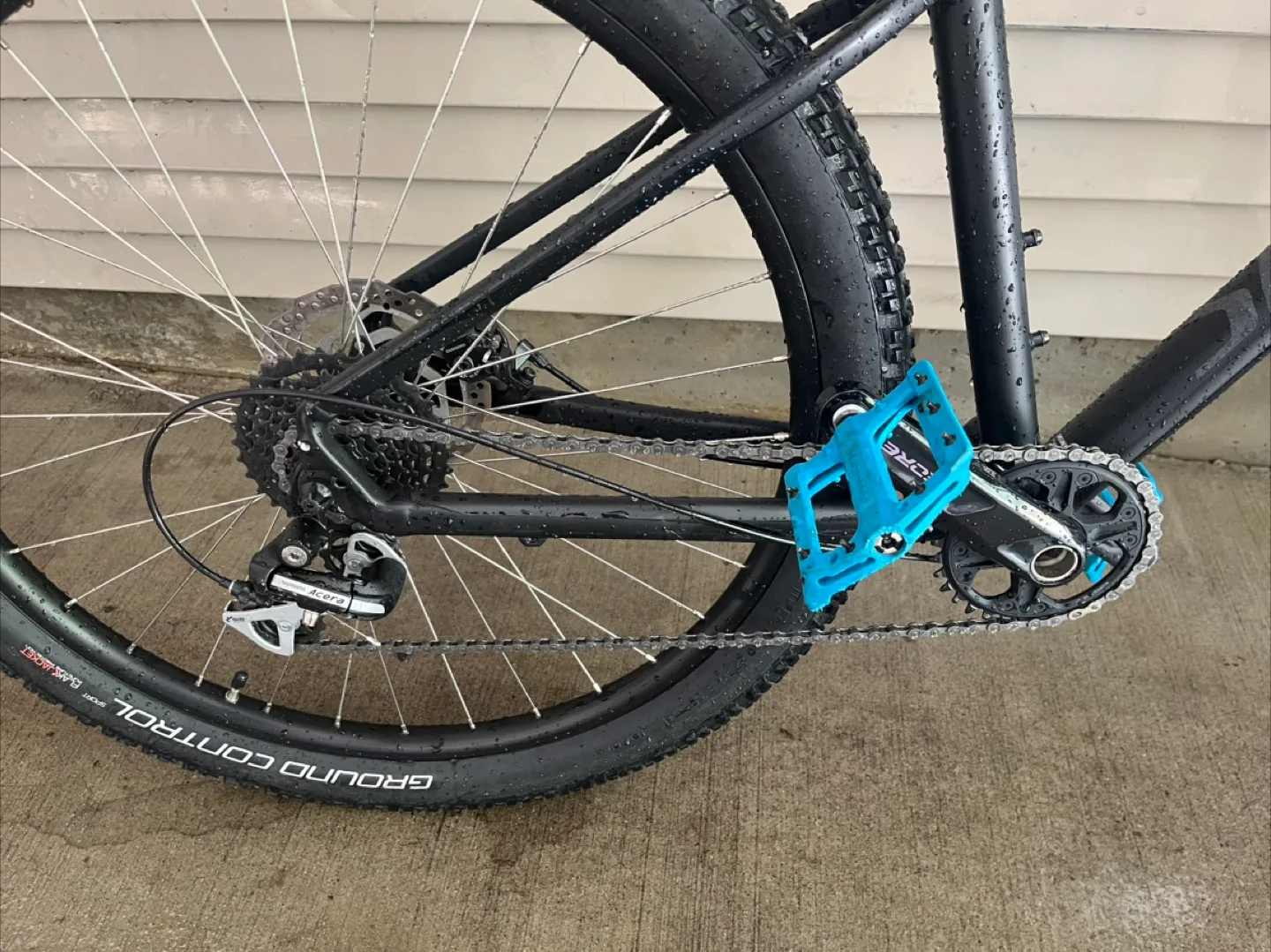 Black Specialized Bike 2018 image indicator(5)