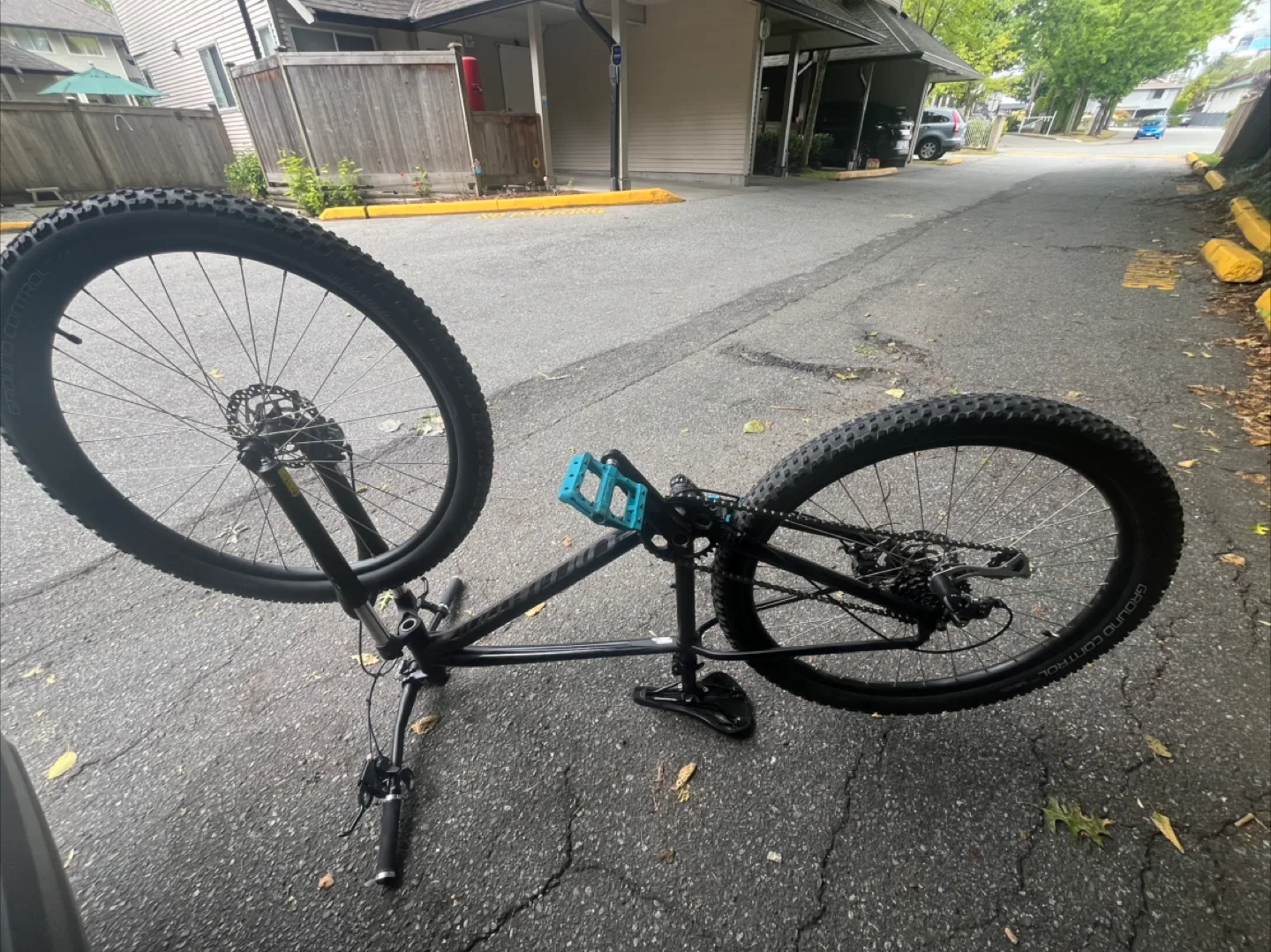 Black Specialized Bike 2018 image indicator(4)