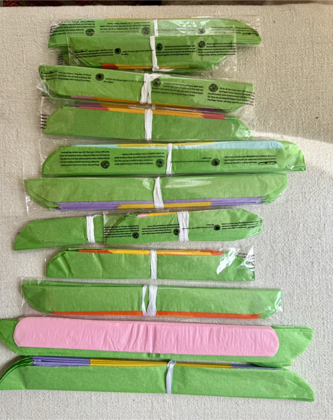 Crepe Paper Streamers - Green Shades & White - photo 2