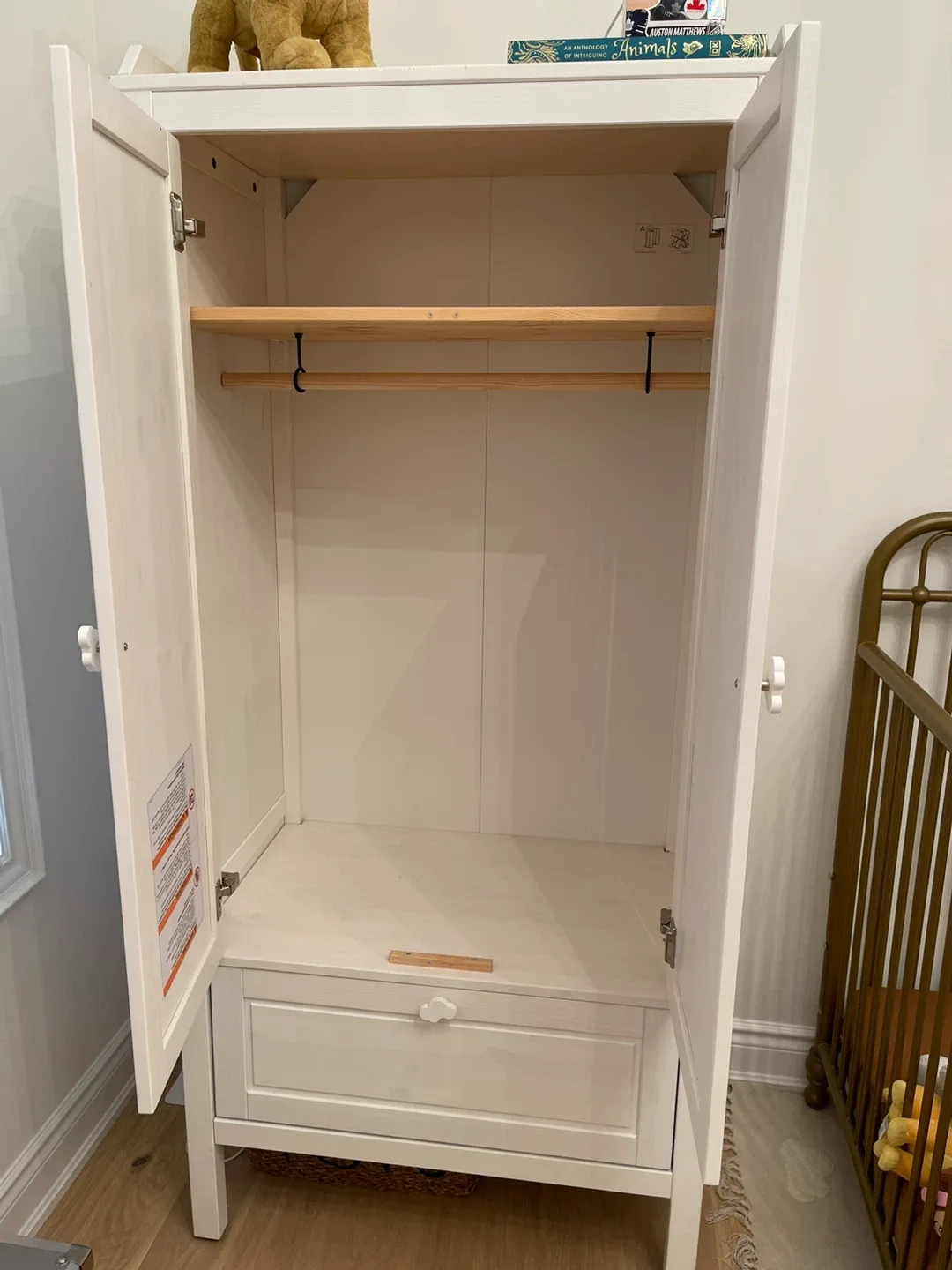 IKEA White Wardrobe image indicator(3)