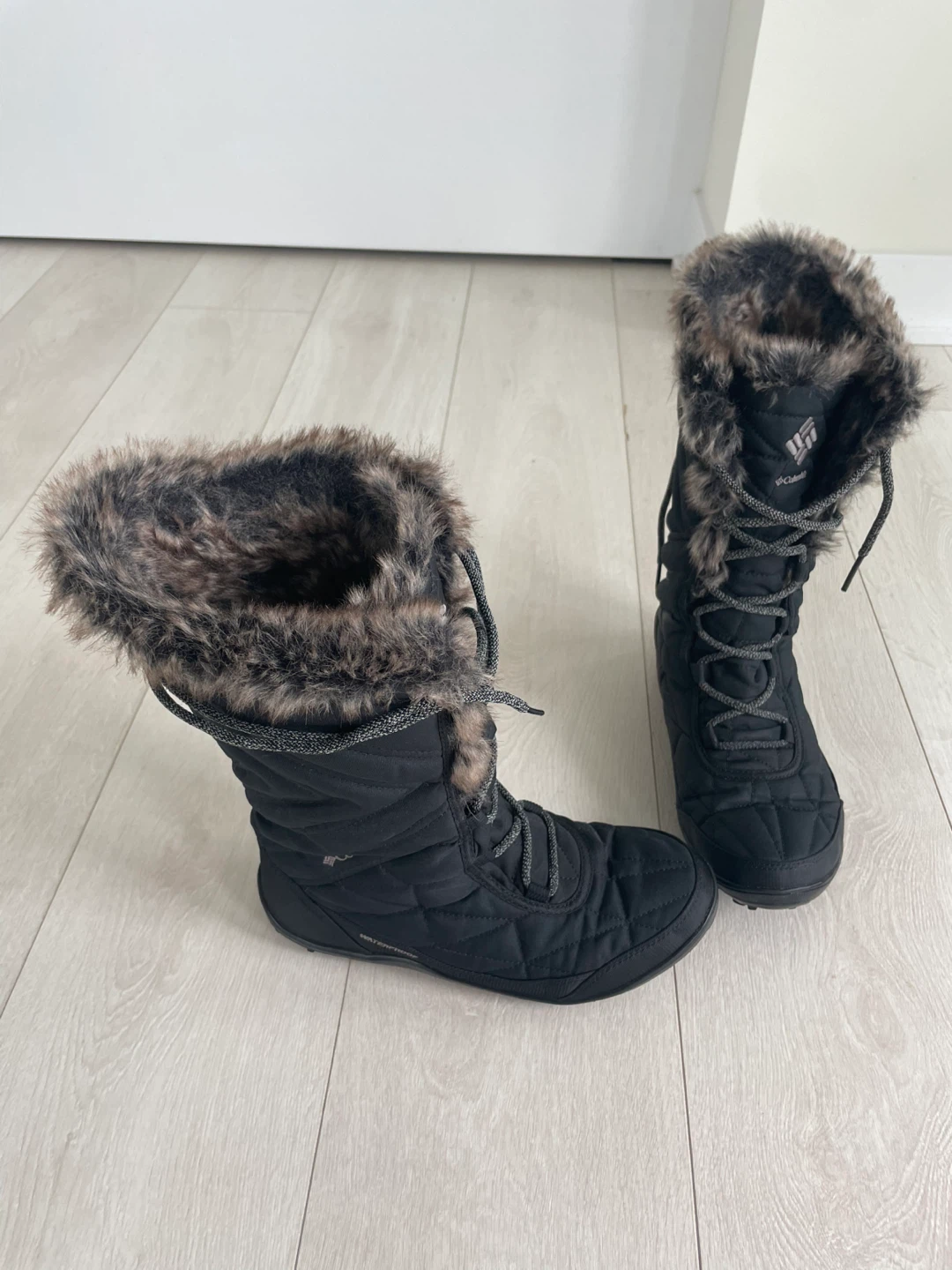 Columbia Women’s Winter Boots – $20 - photo 2