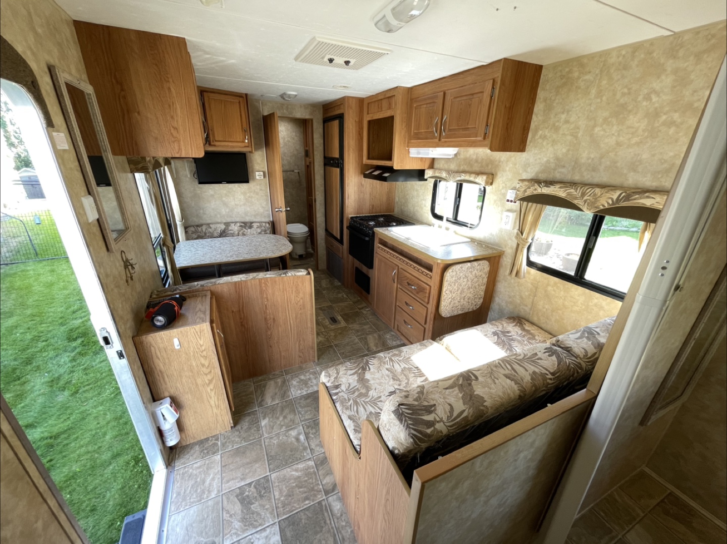 Jayco Jay Flight 22FB Travel Trailer - photo 5