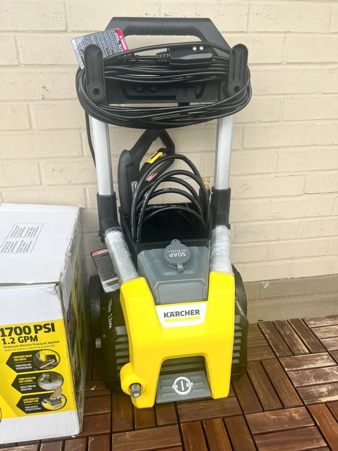 Kärcher 1700 PSI Electric Pressure Washer – Like New image indicator(7)