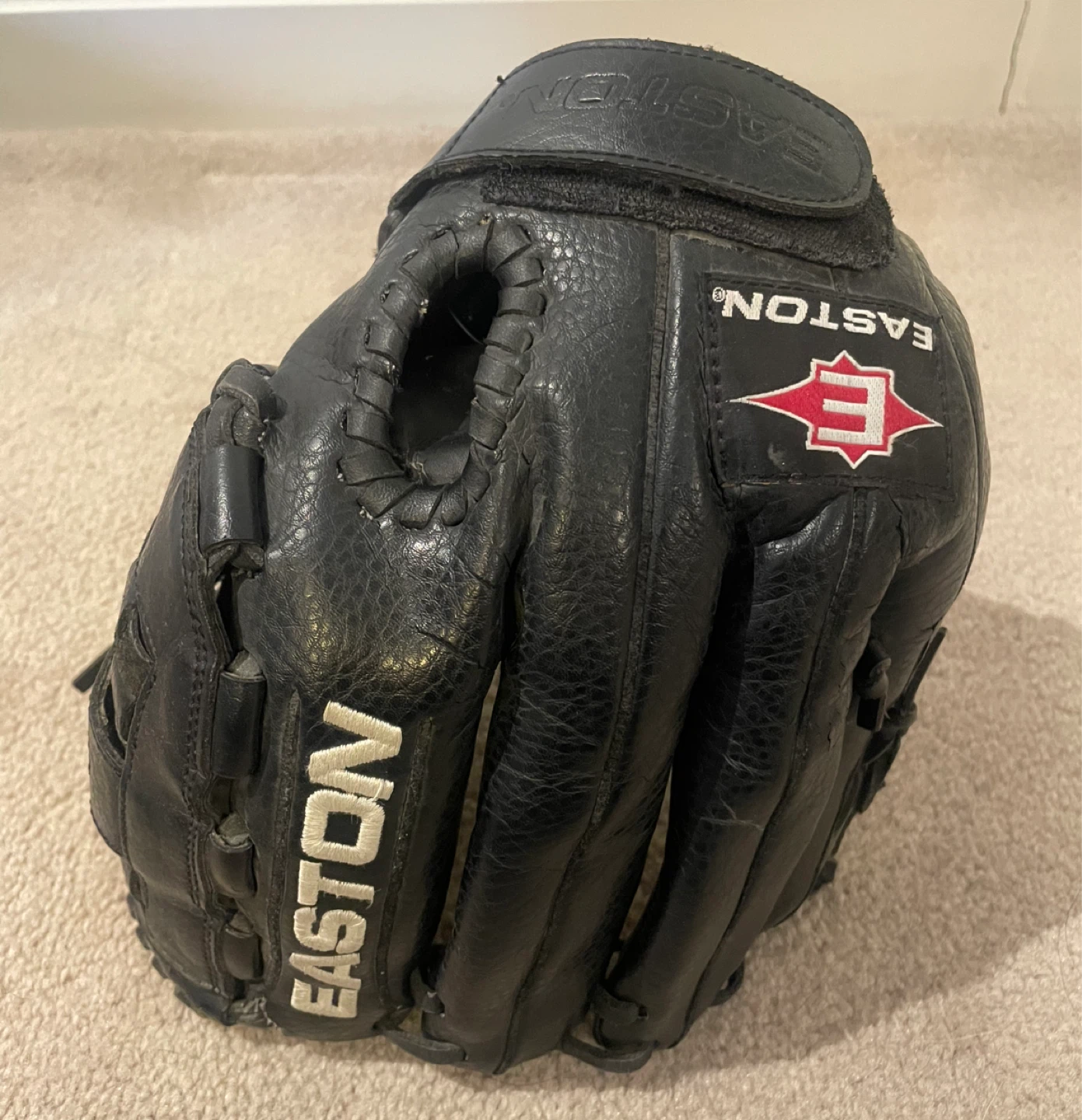 Easton BMX128LS Baseball Glove