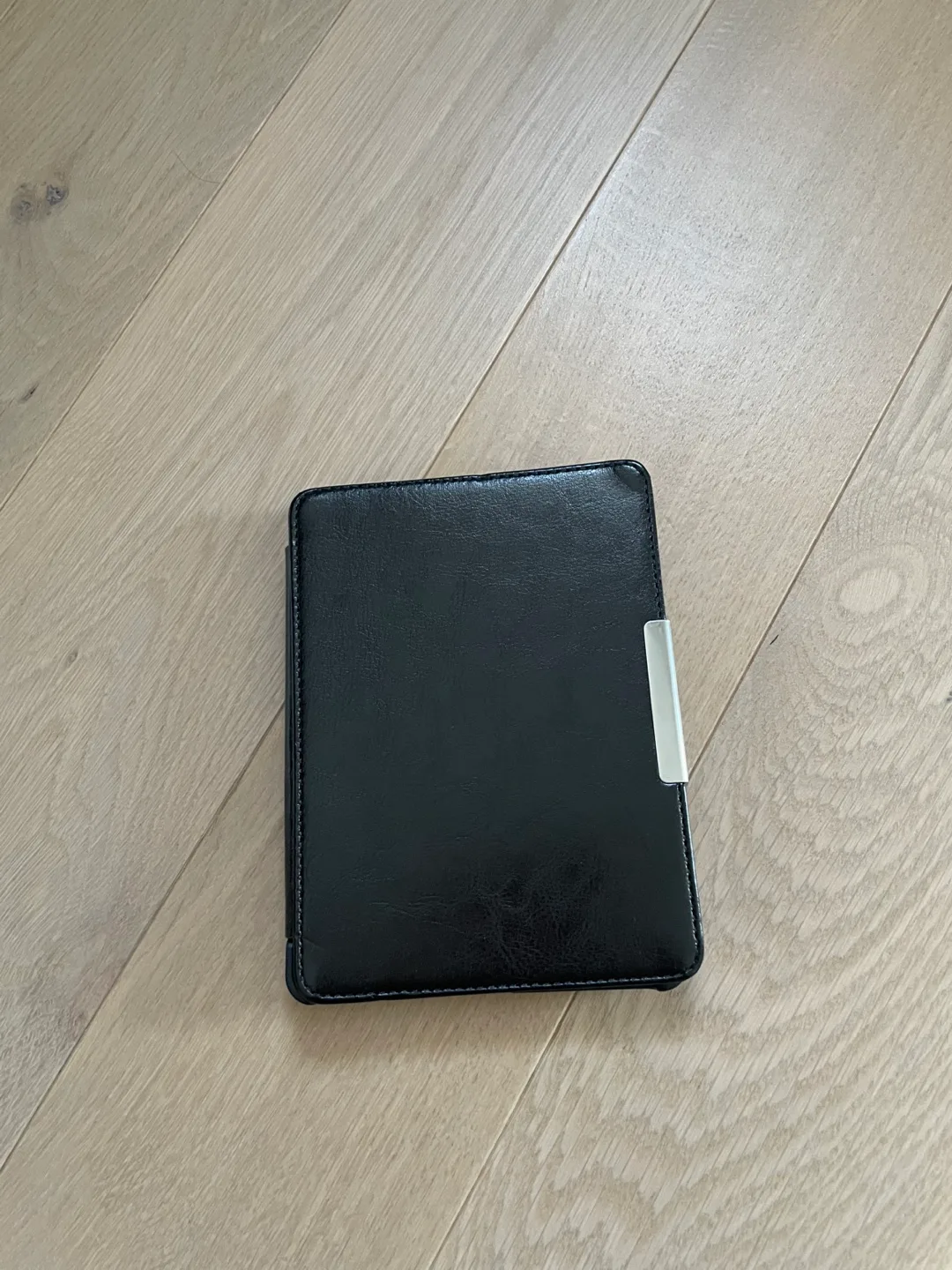 Kobo Leather Case - Black thumbnail