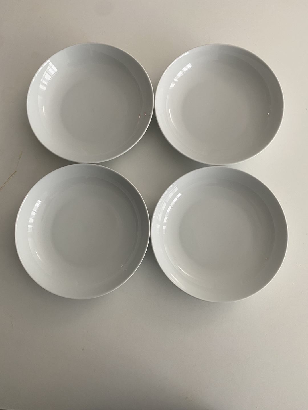 Set of 4 White Dinner Plates