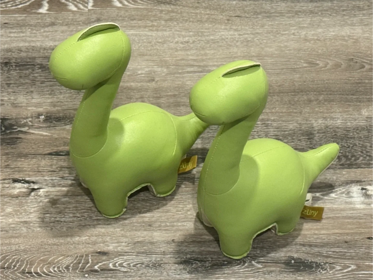 Zuny Brontosaurus Dinosaur Book Ends - Set of 2 image indicator(2)