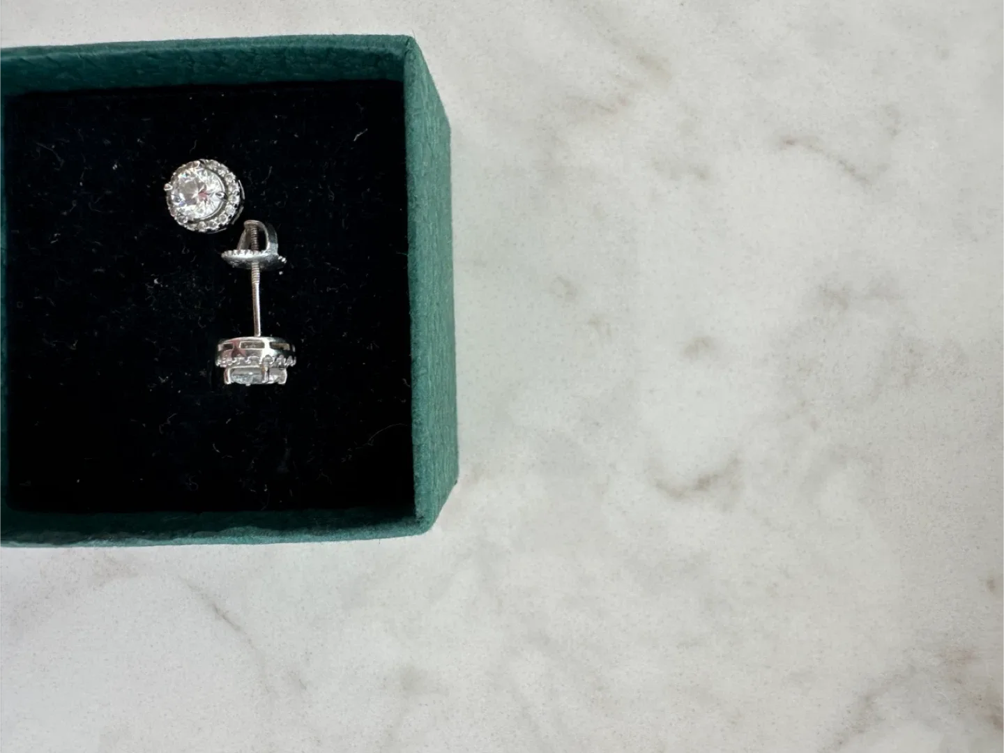 Moissanite Earrings 5.0mm 0.50ct D thumbnail
