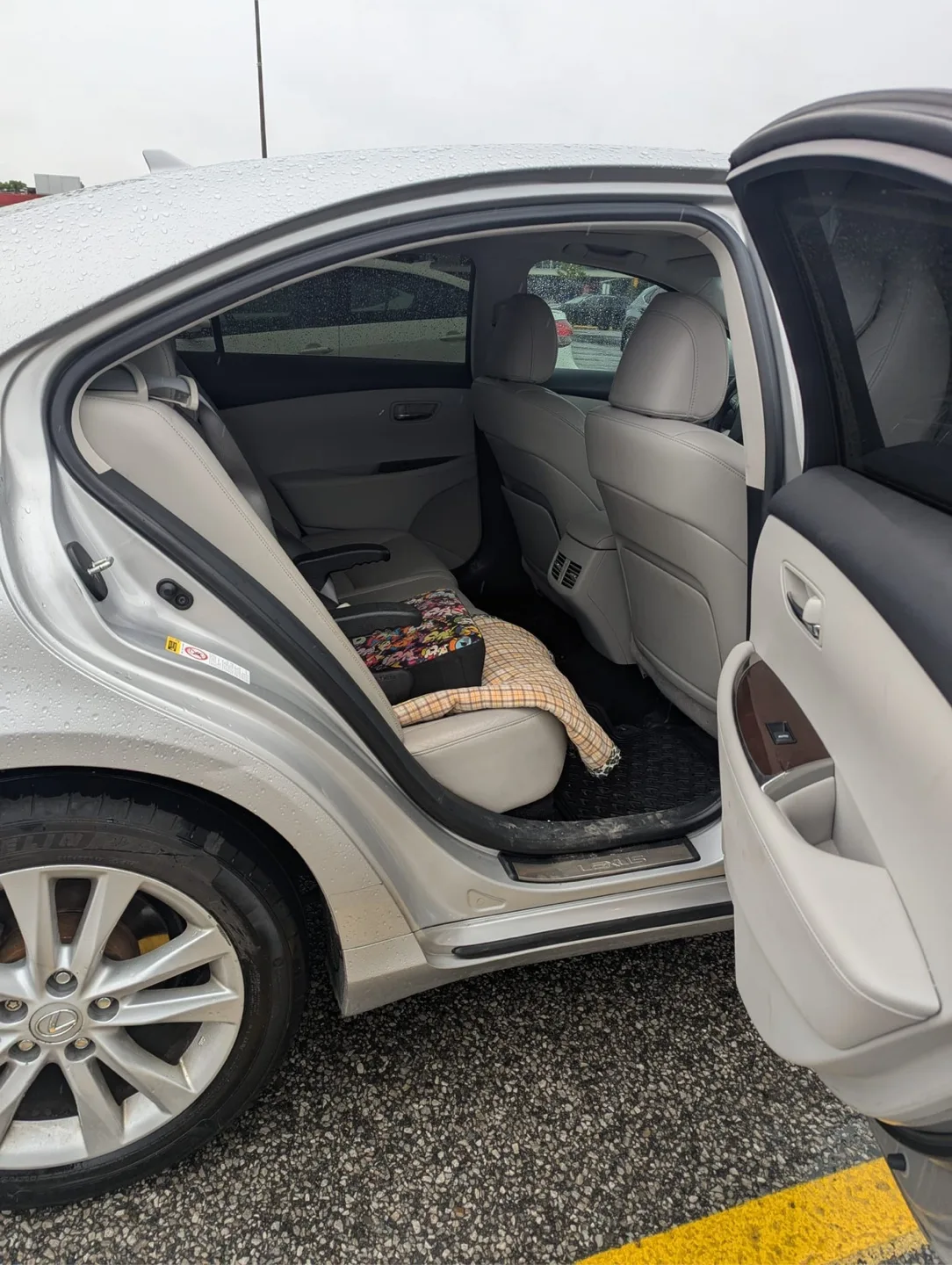 Lexus ES 350 Sedan - Silver 2010 image indicator(6)