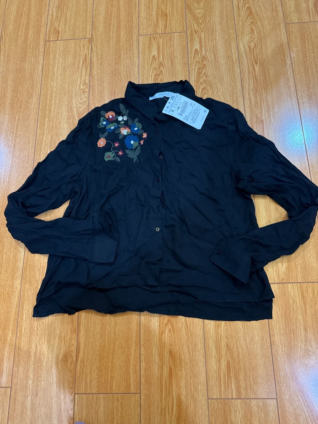 Zara Basic Collection Black Floral Shirt - Size S thumbnail