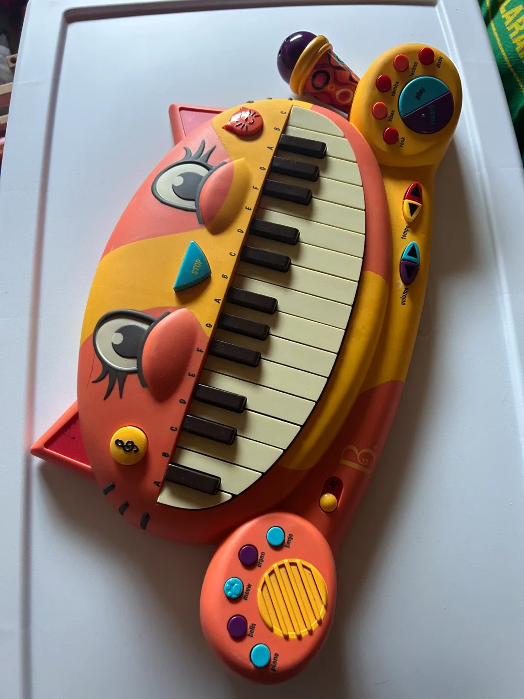 B. Meowsic Keyboard Toy thumbnail
