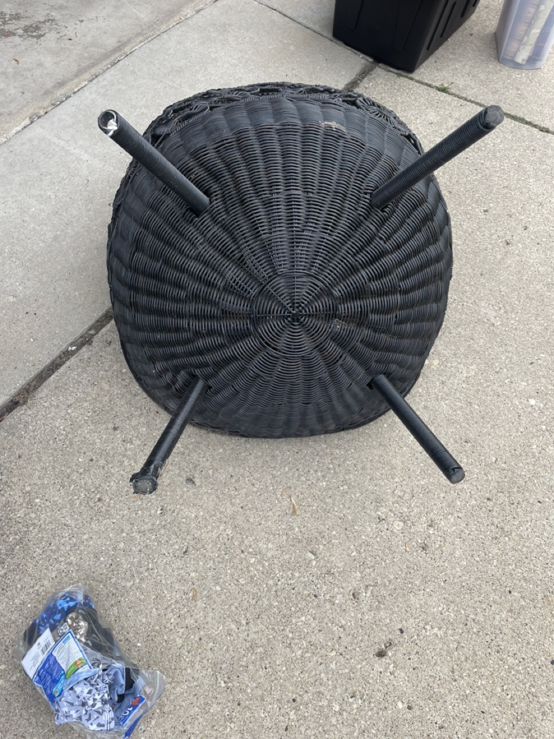 Egg Indoor/Outdoor chair - photo 3