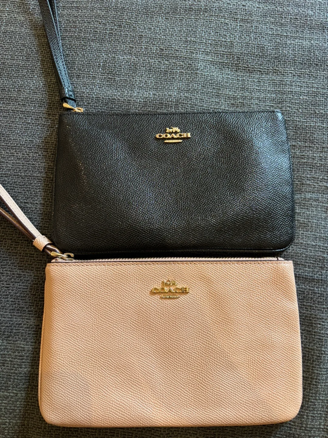 Coach leather Wristlet - Black & Peach thumbnail