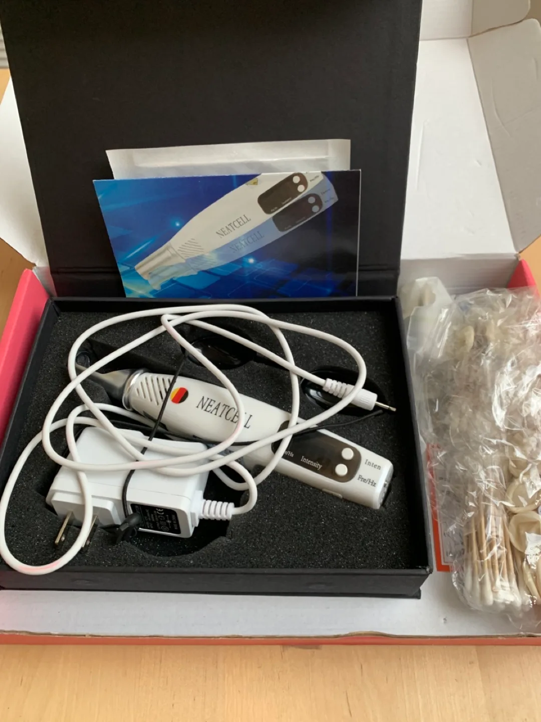 NEATCELL Picosecond Laser Pen - New in Box thumbnail