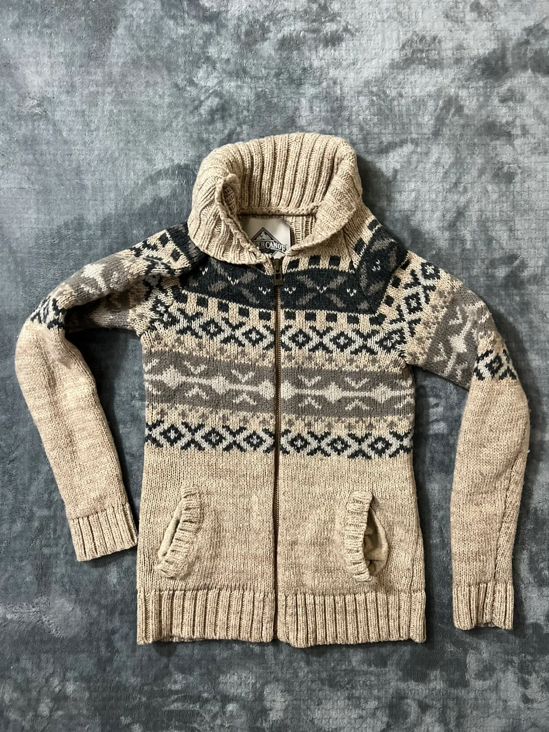 Beaver Canoe Full Zip Sweater XS And XL thumbnail
