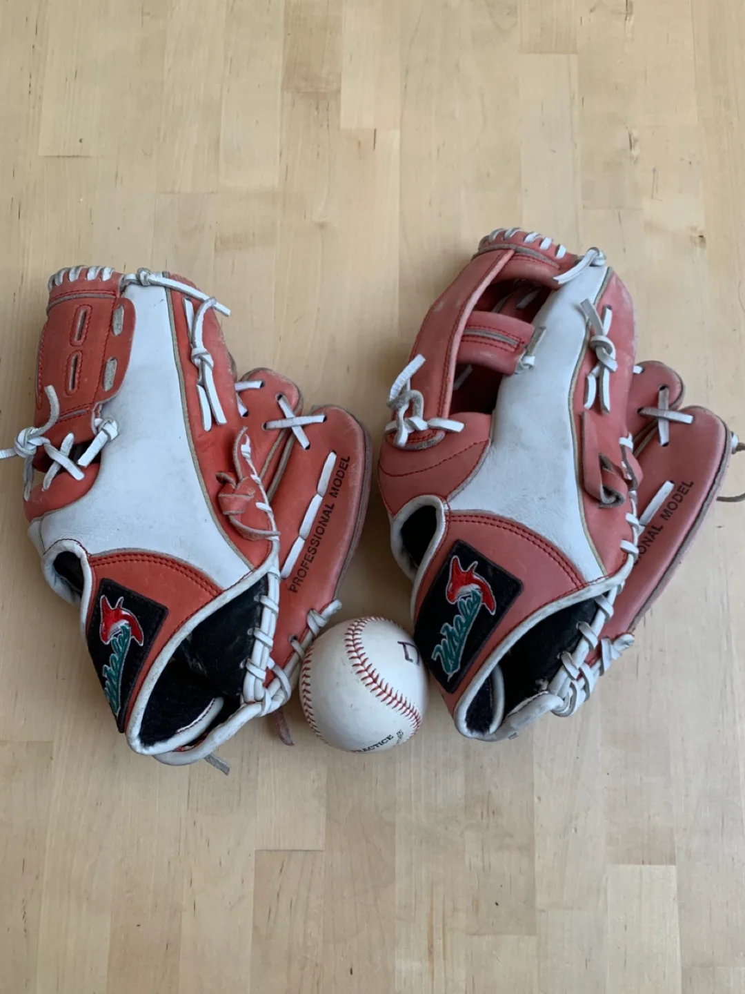 Professional Model Baseball Gloves
