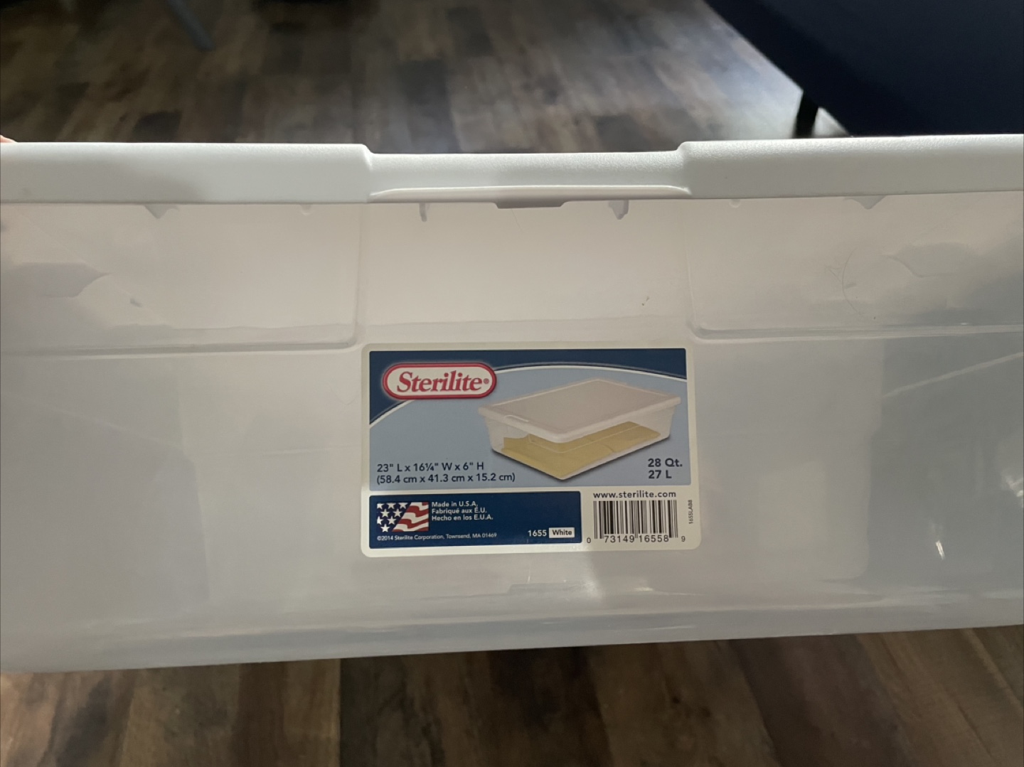 Sterilite 28 Qt Storage Tote - White