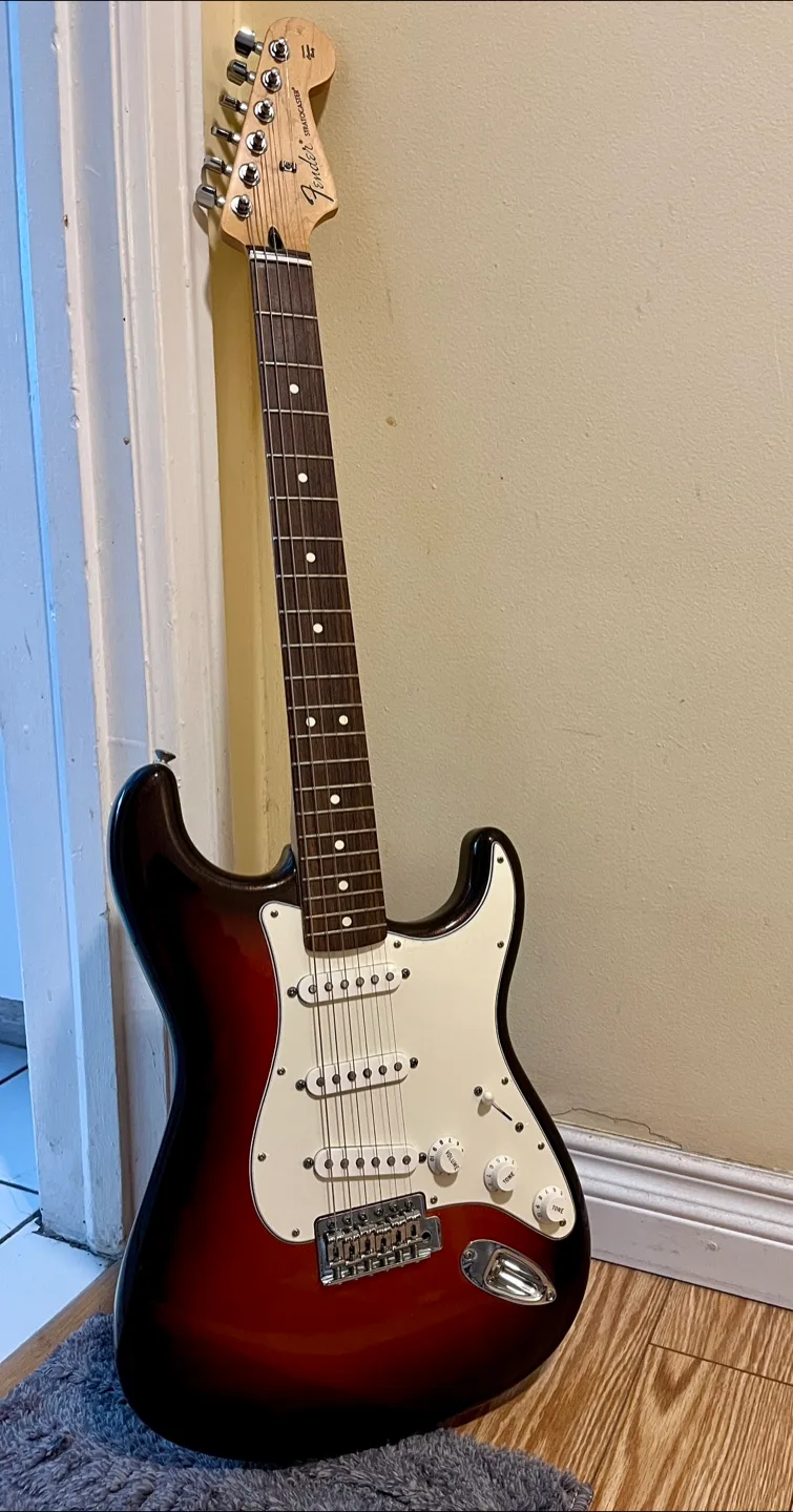 Fender Stratocaster Electric Guitar ( Made in Mexico) thumbnail