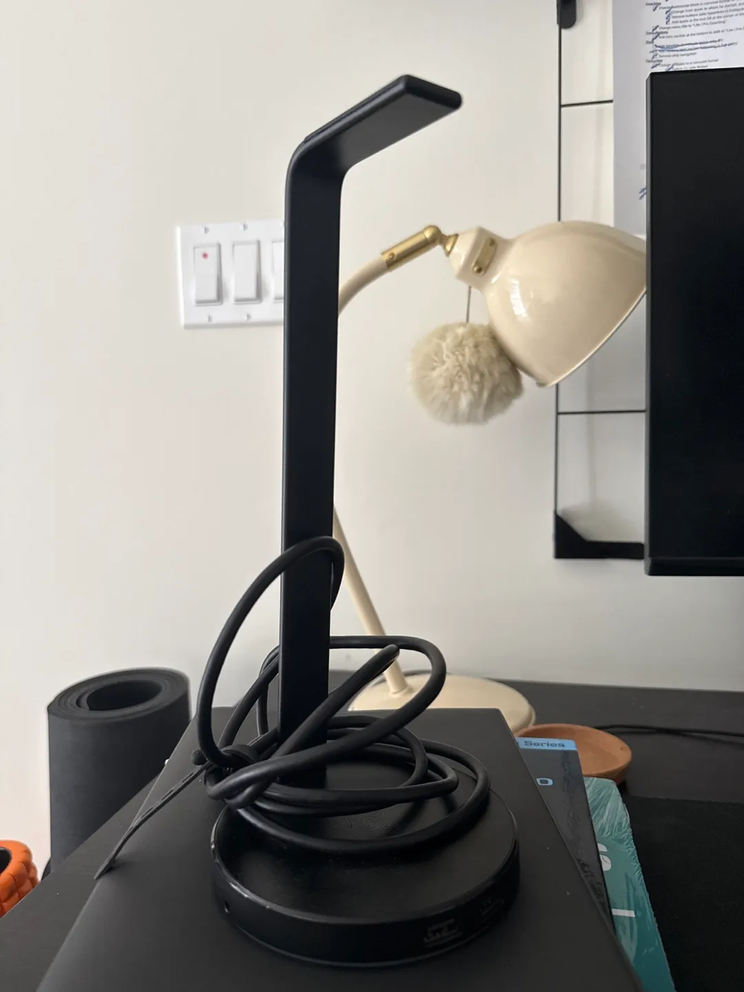 Razer Chroma Base Station V2 Headphone Stand