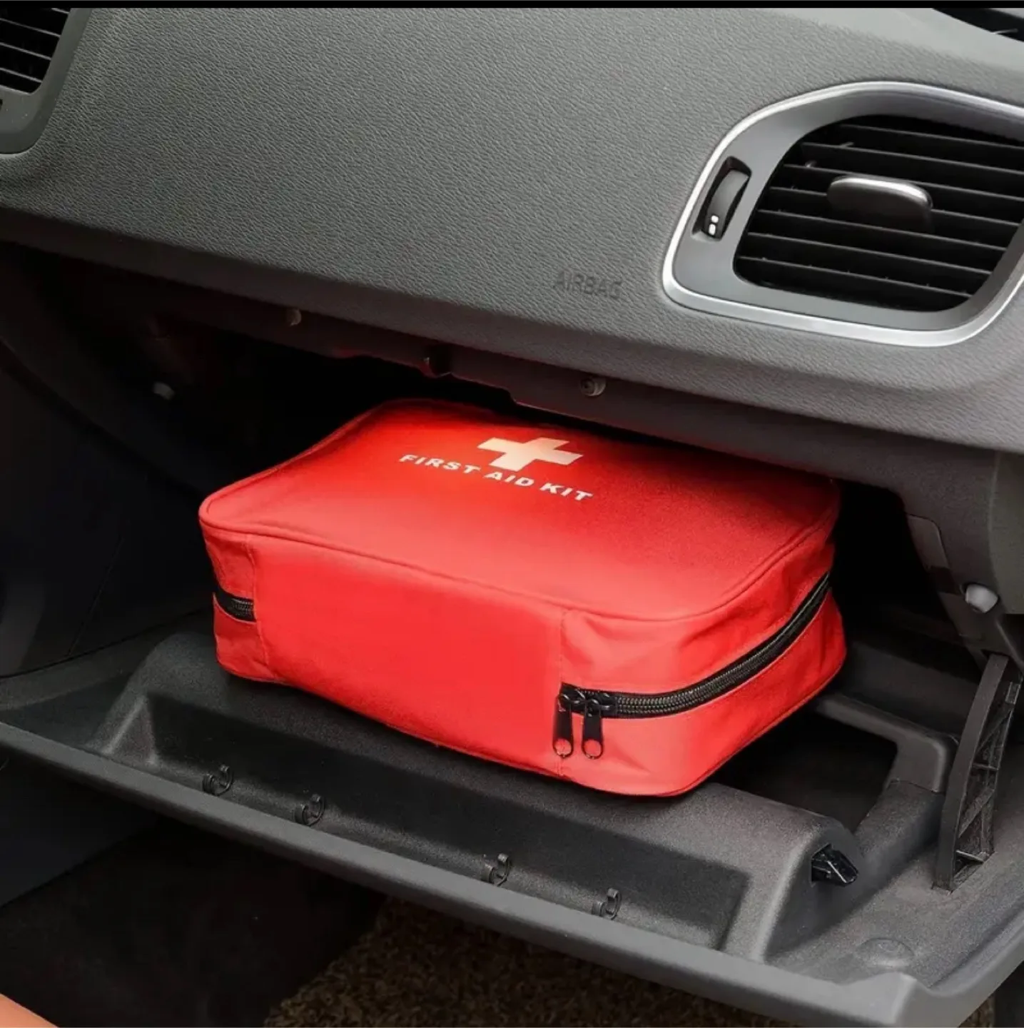 Red First Aid Kit - 210 Pieces image indicator(4)