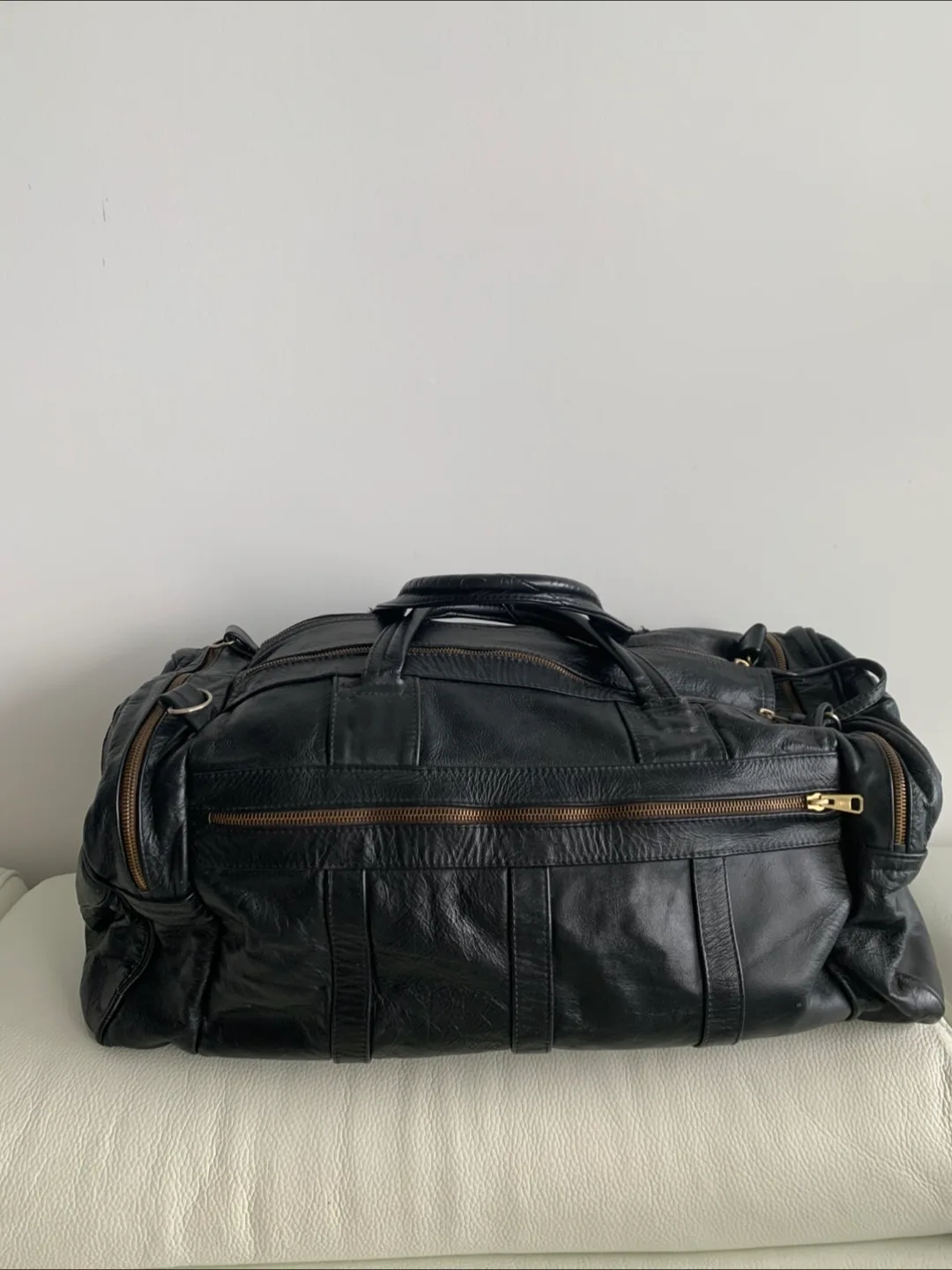 Vintage Leather Duffle Bag image indicator(2)