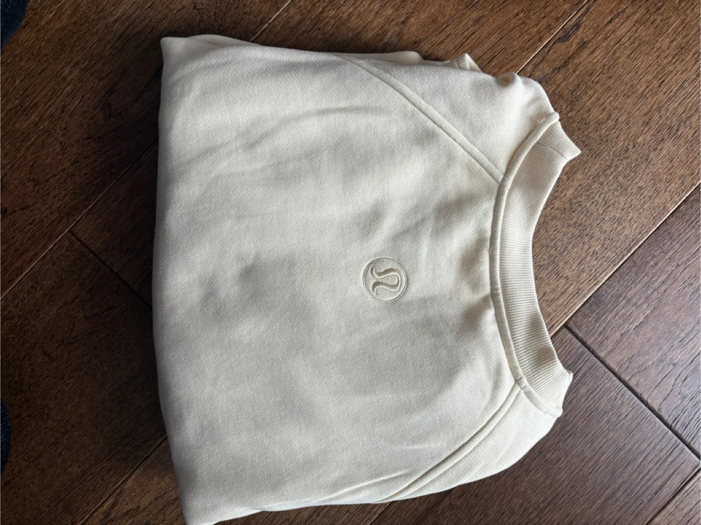 lululemon Cropped Relaxed Crewneck image indicator(2)