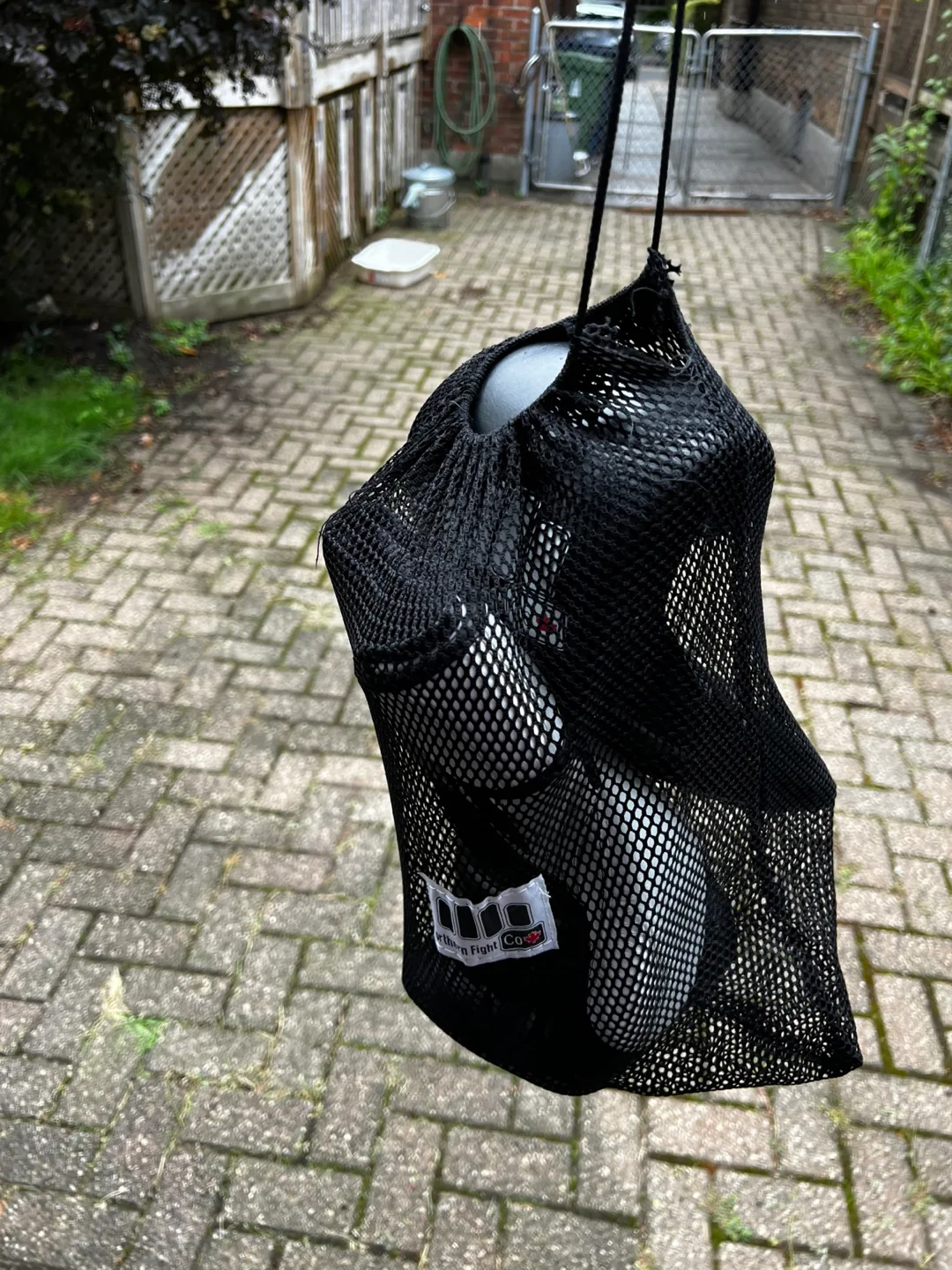 Northern Fight Boxing Gloves & Reevo Hand Wraps image indicator(3)