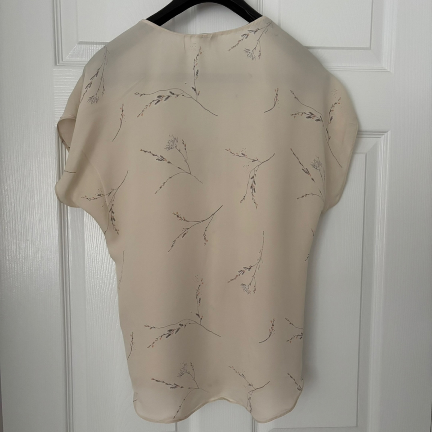 Aritzia Babaton 100% Silk Blouse Size S - photo 2