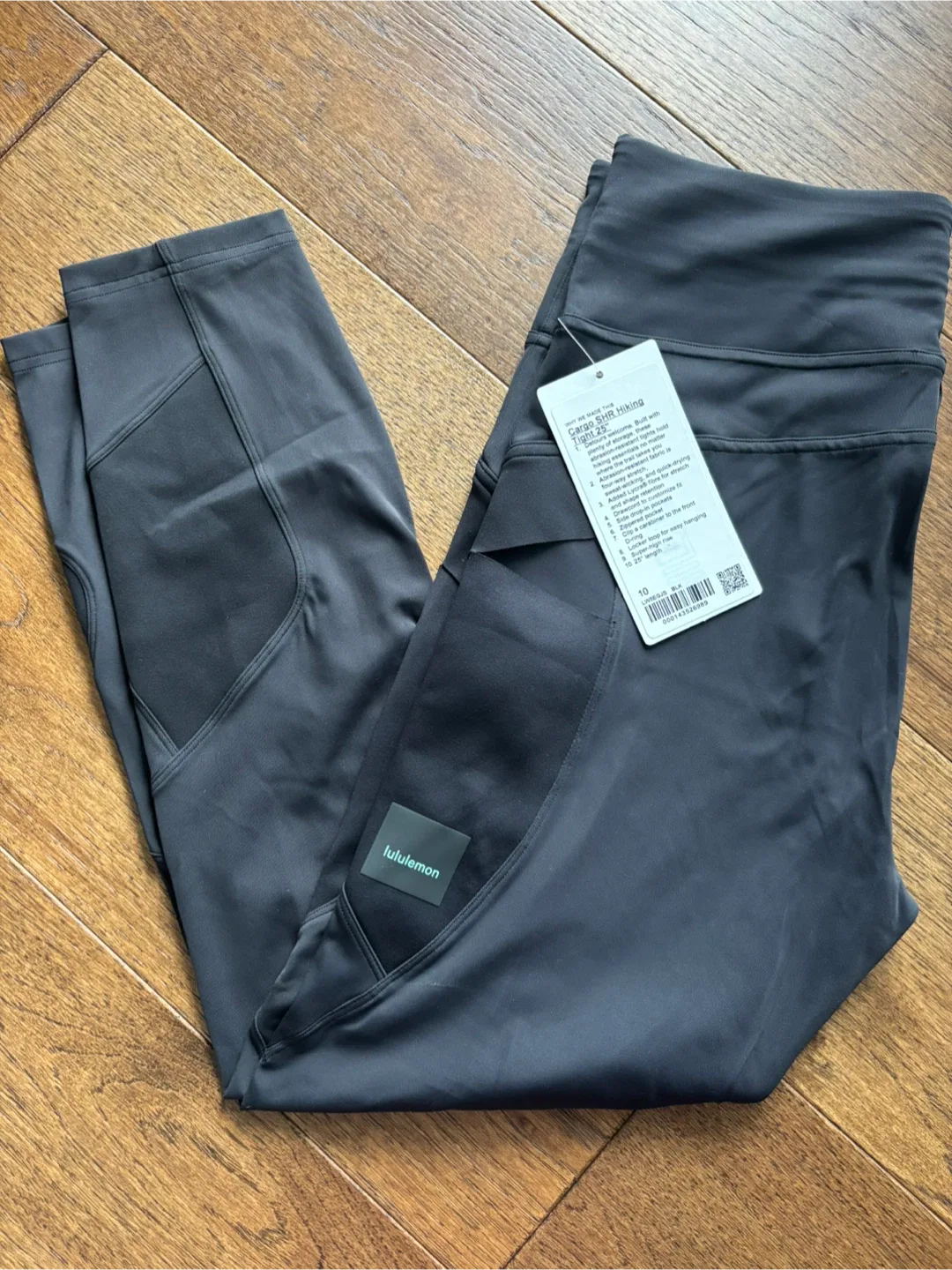 lululemon Cargo SHR Hiking Tight 25” image indicator(2)
