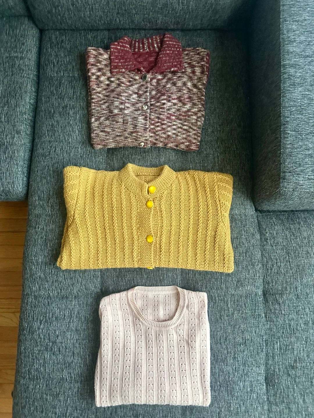 Women Knitted Sweaters XL thumbnail