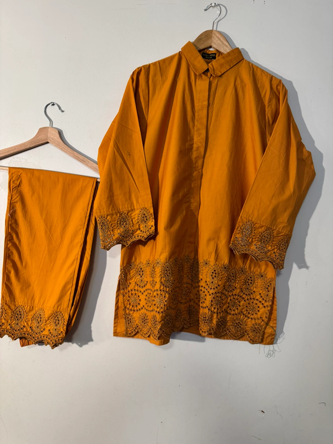 Yellow Embroidered Shalwar Kameez - photo 2