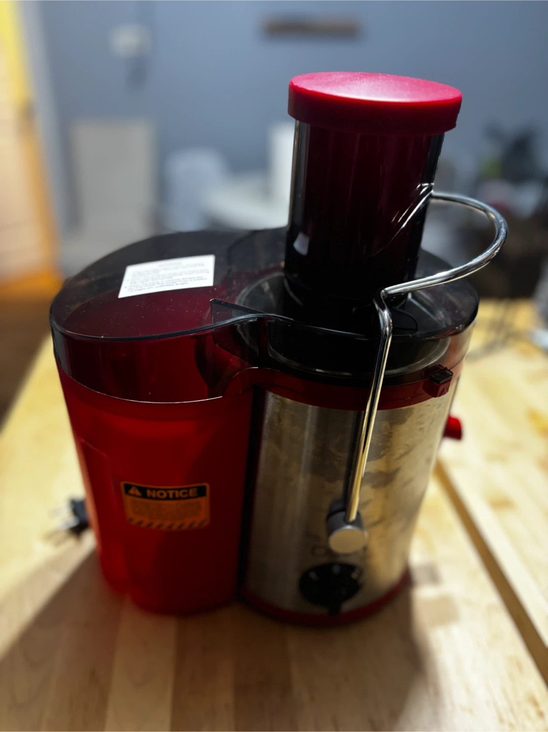 Qcen Juicer - Red and Silver - photo 4