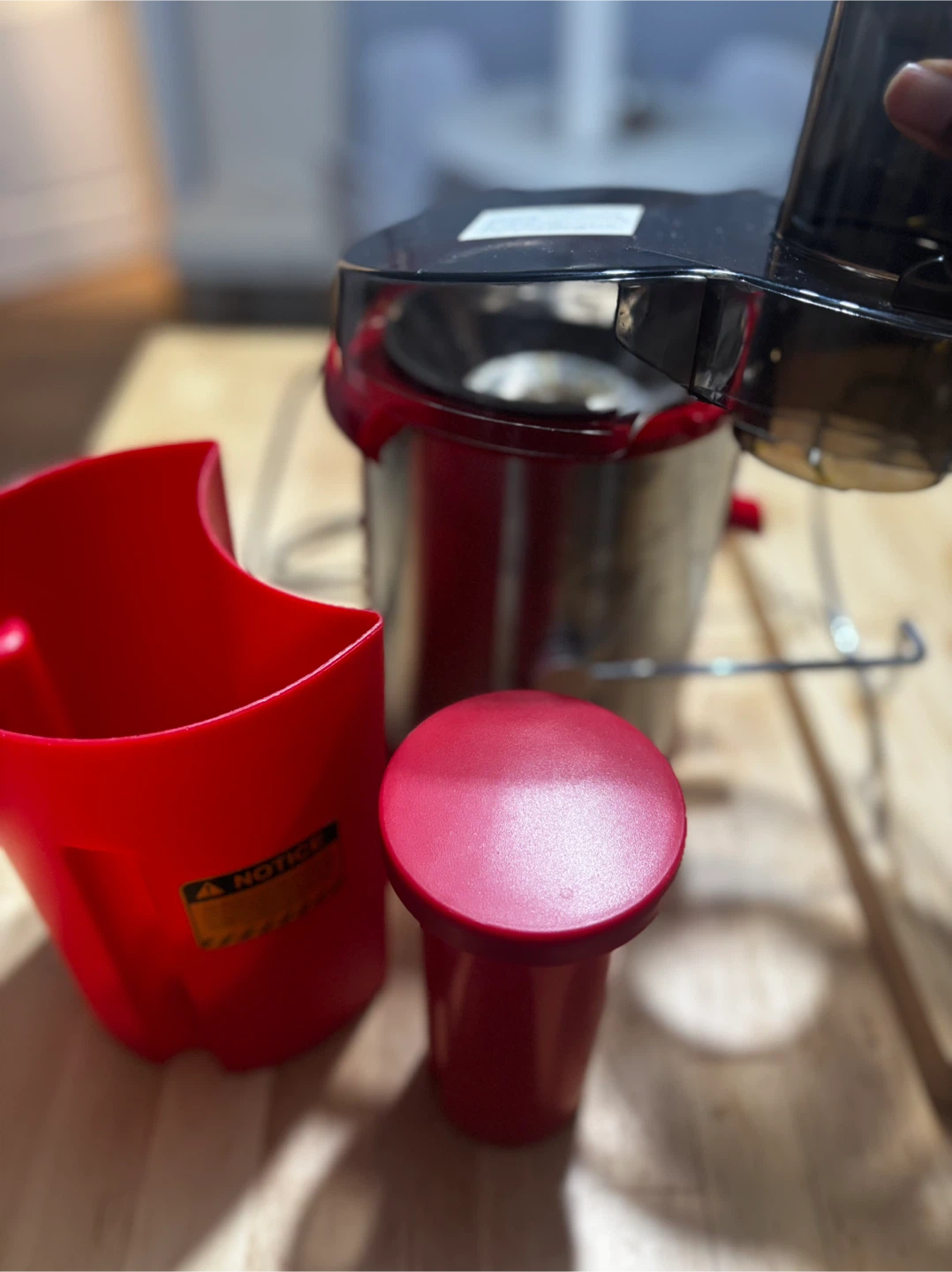 Qcen Juicer - Red and Silver - photo 5